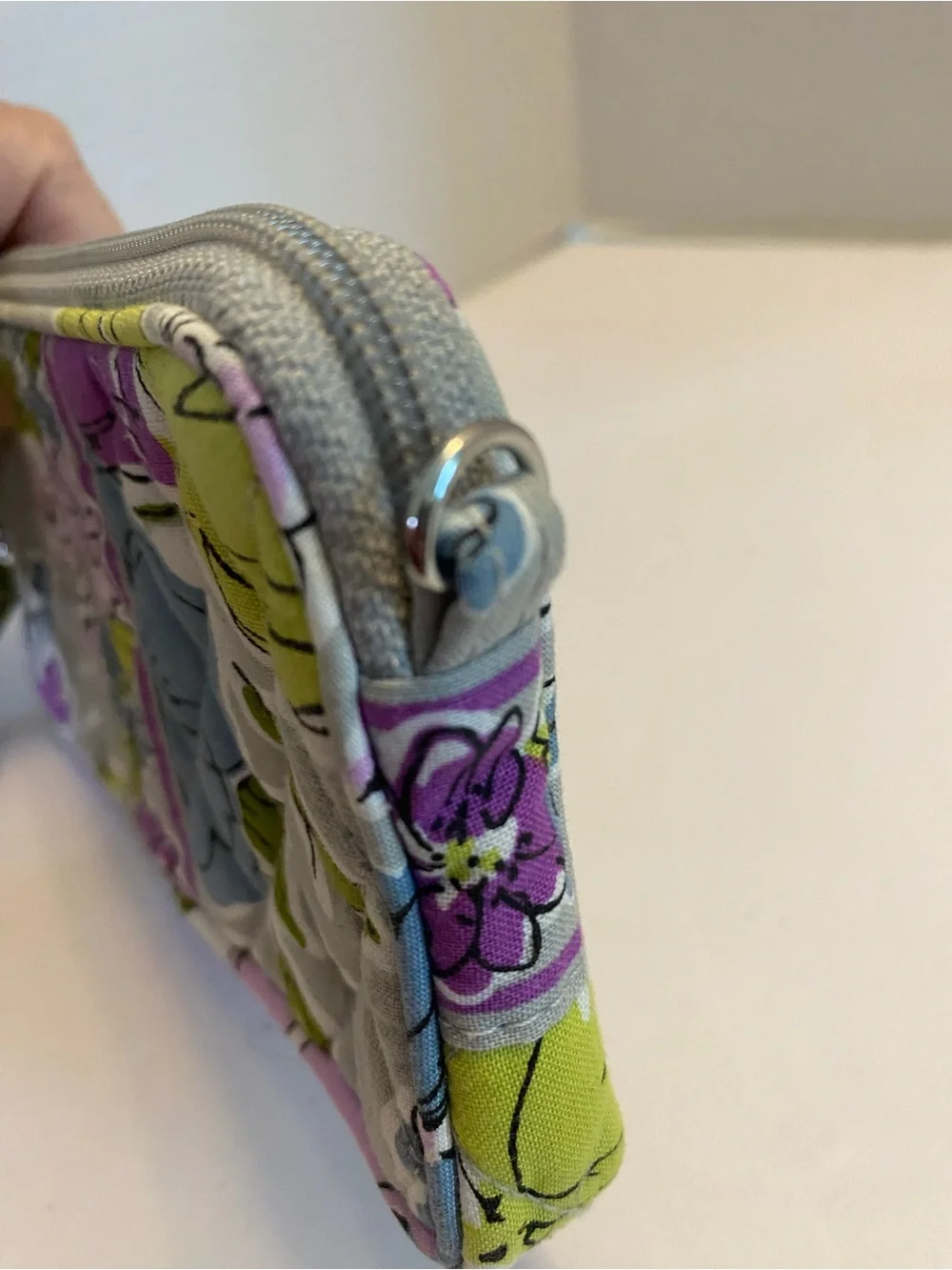 Vera Bradley Watercolor Carry It All Wristlet Wallet Phone Case Make Up/pencil